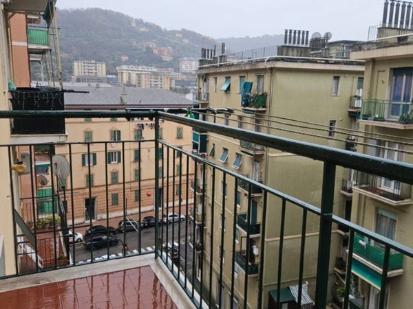 appartamento in vendita a Genova in zona Molassana