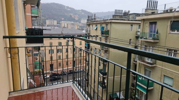 appartamento in vendita a Genova in zona Molassana