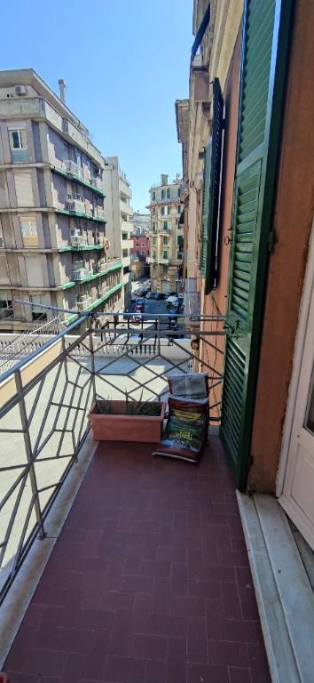 appartamento in vendita a Genova in zona Sampierdarena