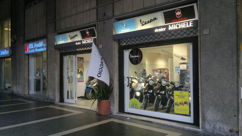 negozio in vendita a Genova in zona Sampierdarena