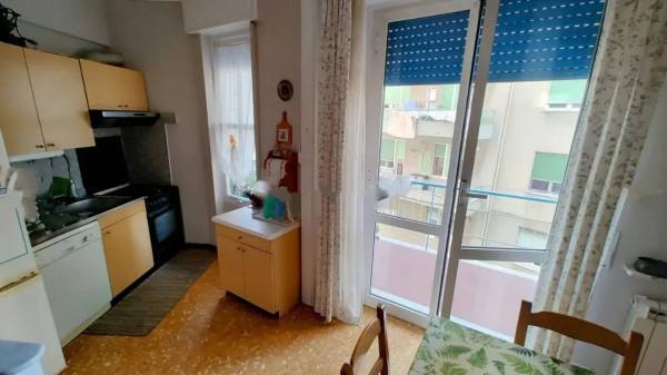 appartamento in vendita a Genova in zona Rivarolo