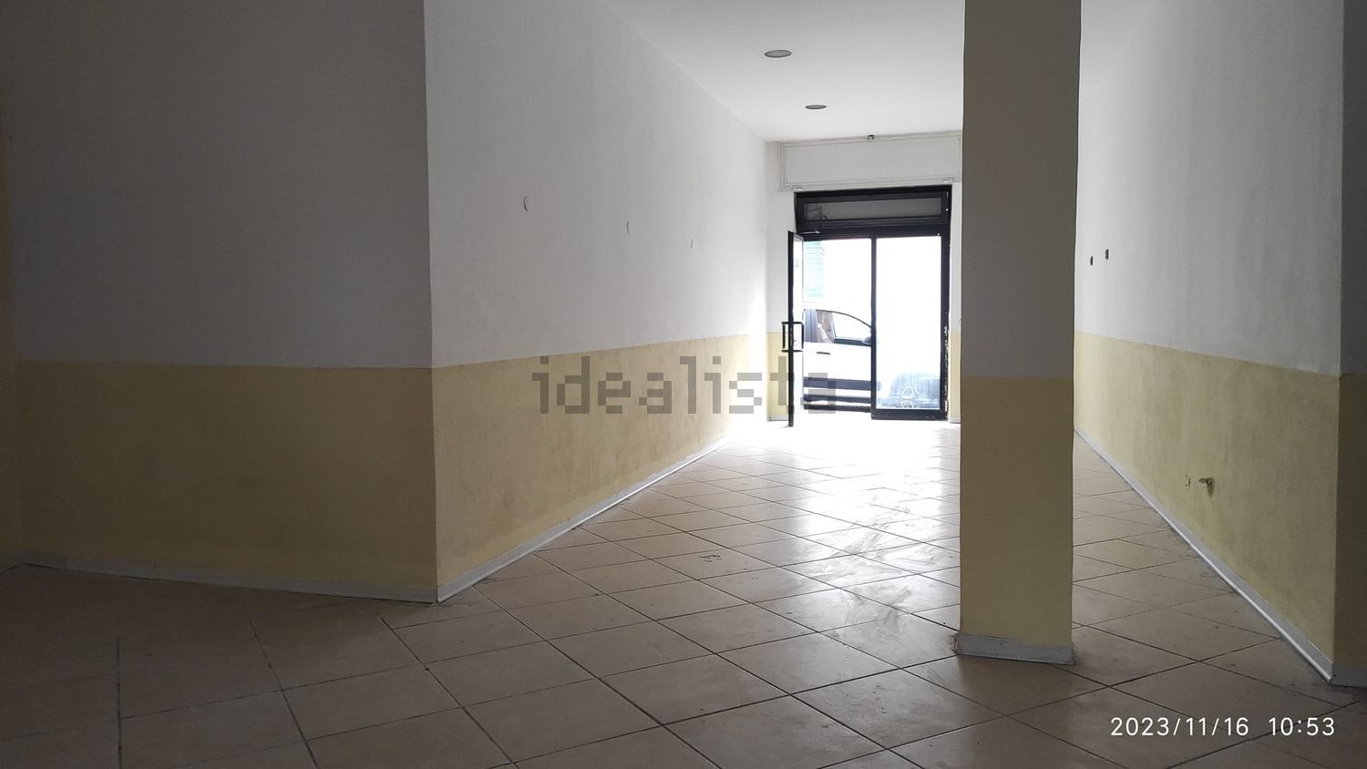 locale commerciale in vendita a Genova in zona San Fruttuoso