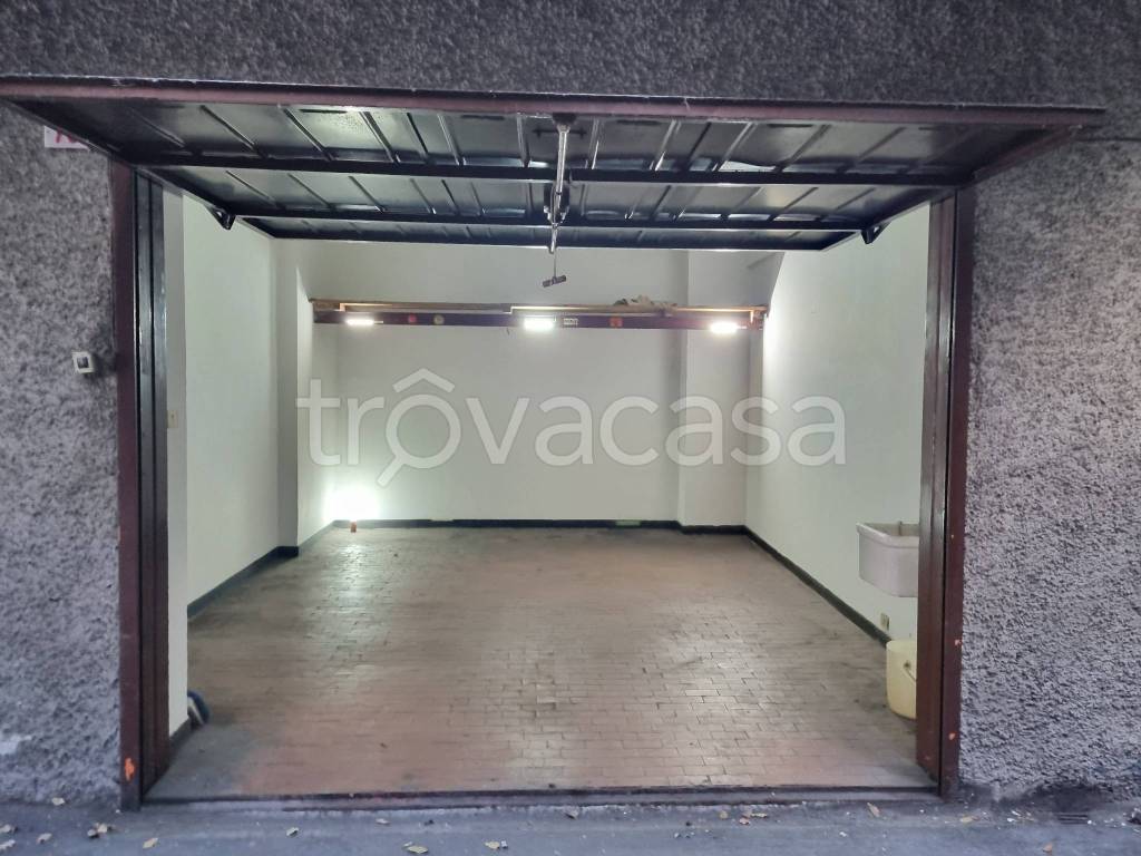 appartamento in vendita a Genova in zona Staglieno