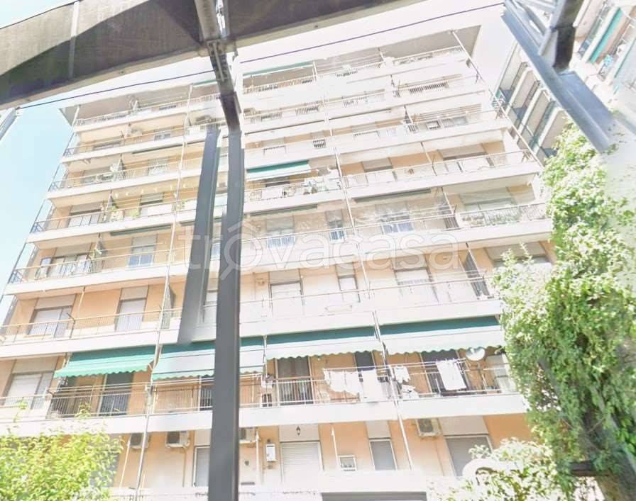 appartamento in vendita a Genova in zona Sestri Ponente