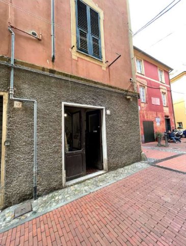 negozio in vendita a Genova in zona Pontedecimo