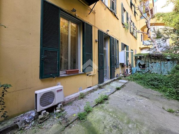 appartamento in vendita a Genova in zona Lagaccio / Granarolo