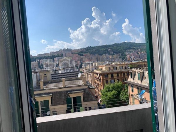 appartamento in vendita a Genova in zona Marassi