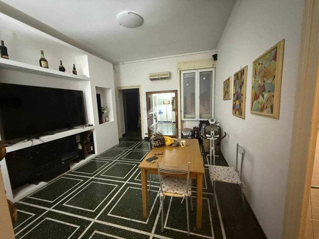 appartamento in vendita a Genova in zona Sampierdarena