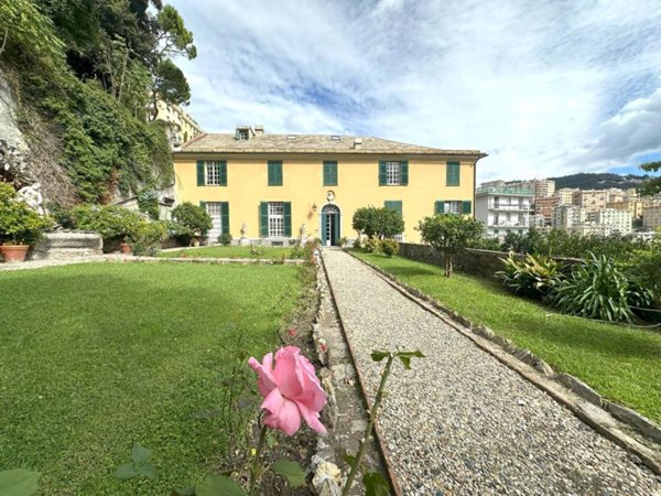 appartamento in vendita a Genova in zona Lagaccio / Granarolo