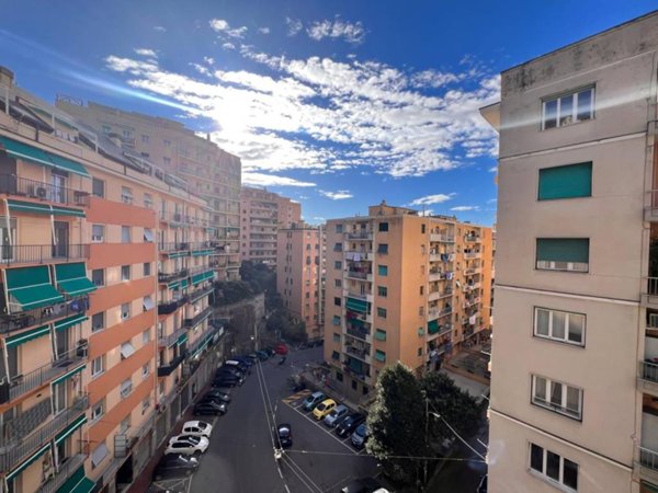 appartamento in vendita a Genova in zona Marassi