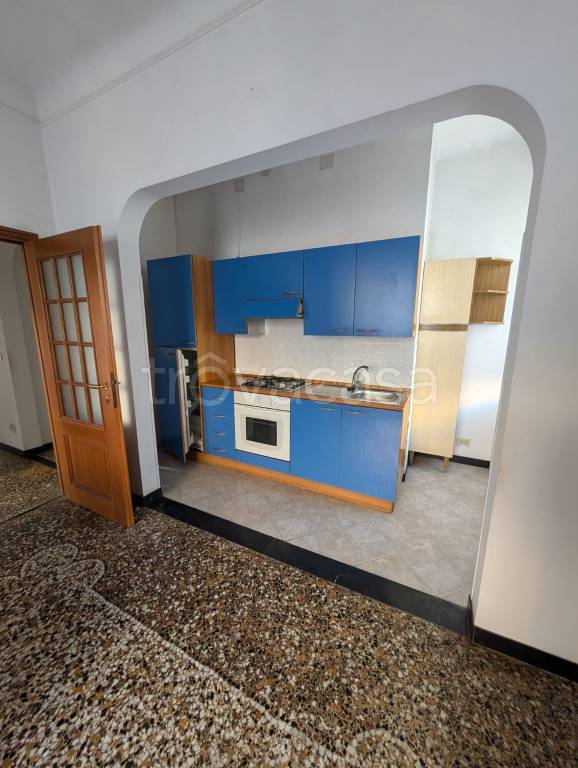 appartamento in vendita a Genova in zona Sampierdarena