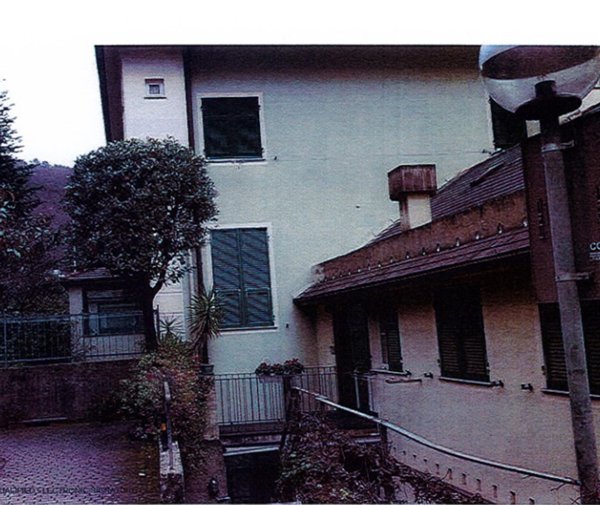 appartamento in vendita a Genova in zona Molassana