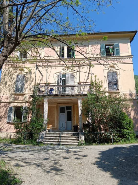 casa indipendente in vendita a Genova in zona Struppa