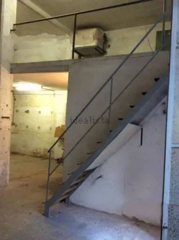 ufficio in vendita a Genova in zona Sampierdarena