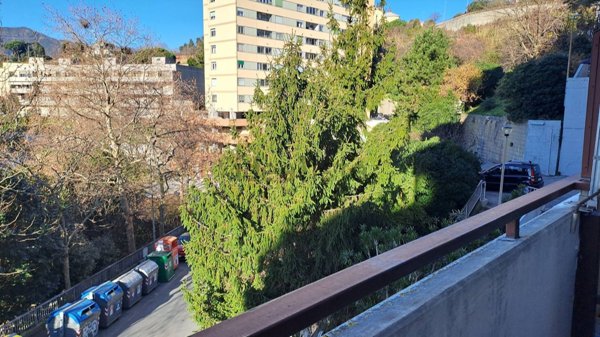 appartamento in vendita a Genova in zona Rivarolo