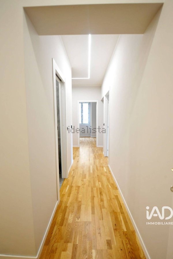 appartamento in vendita a Genova in zona Foce