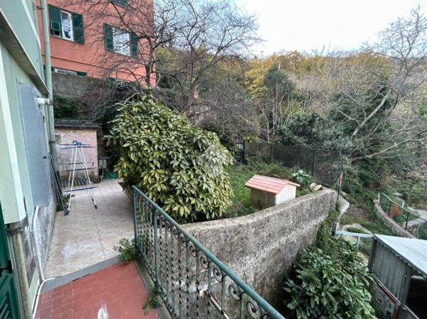 appartamento in vendita a Genova in zona Staglieno