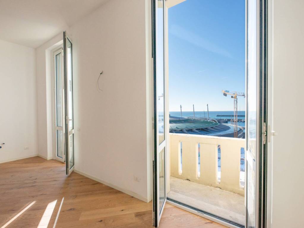 appartamento in vendita a Genova in zona Carignano