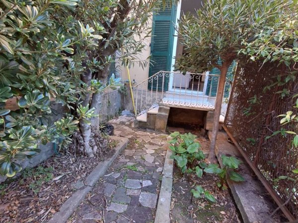 appartamento in vendita a Genova in zona Albaro