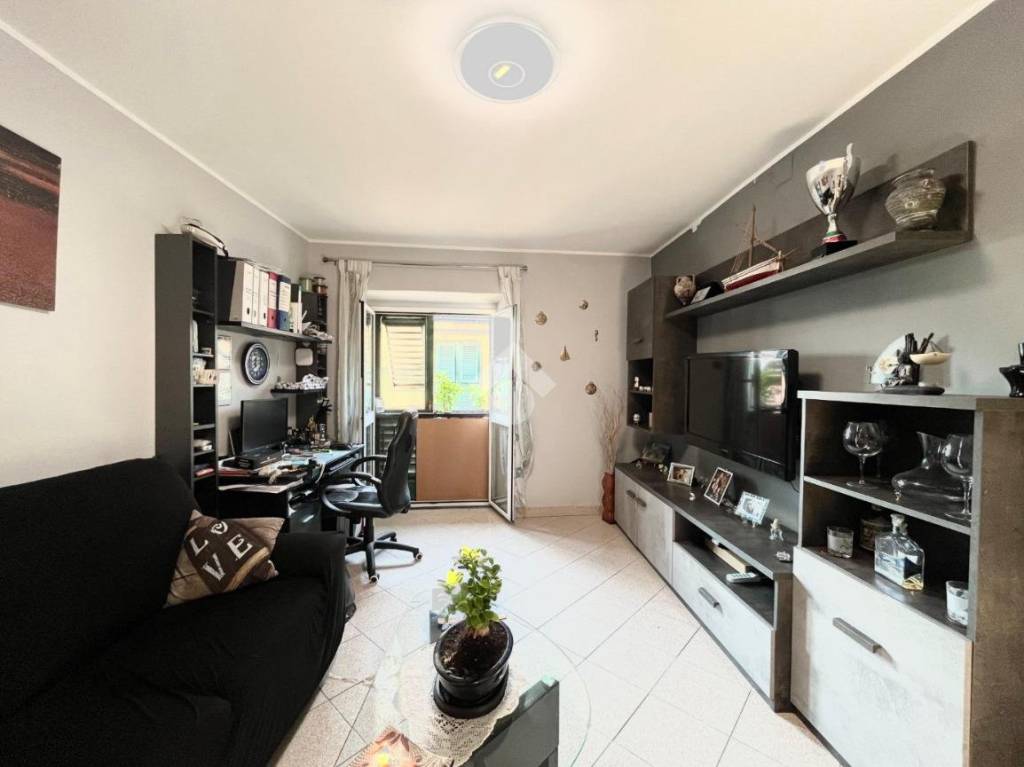 appartamento in vendita a Genova in zona Sottoripa / Maddalena / Molo