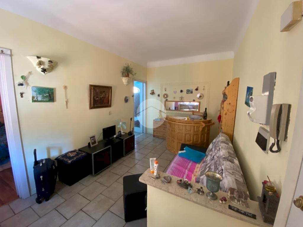 appartamento in vendita a Genova in zona Certosa