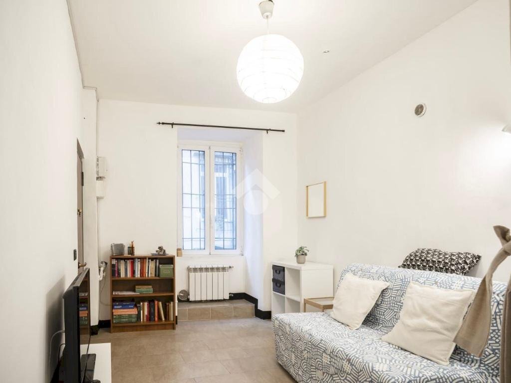 appartamento in vendita a Genova in zona Sottoripa / Maddalena / Molo