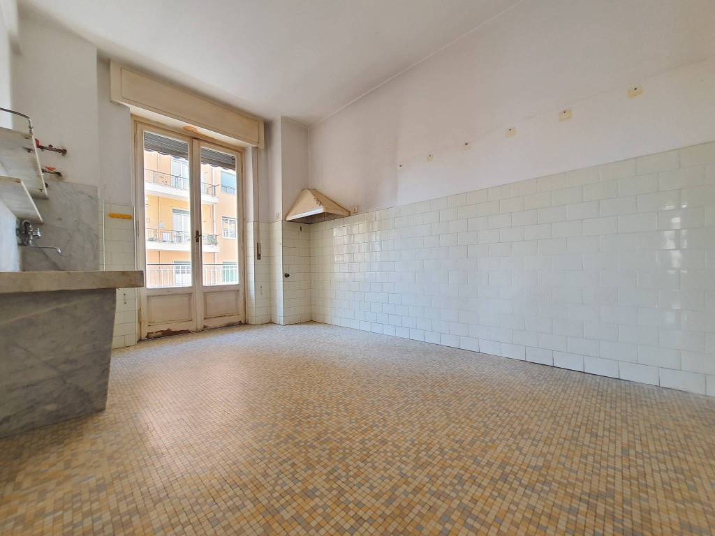 appartamento in vendita a Genova in zona Sampierdarena