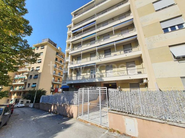 appartamento in vendita a Genova in zona Sampierdarena