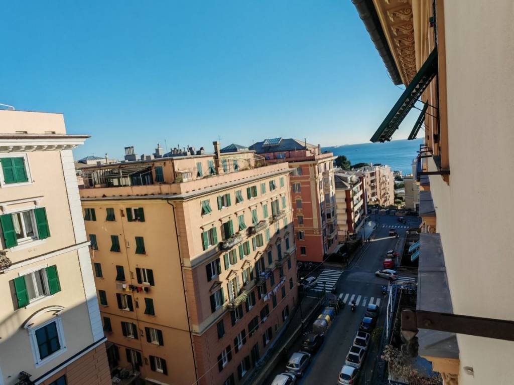 appartamento in vendita a Genova in zona Albaro