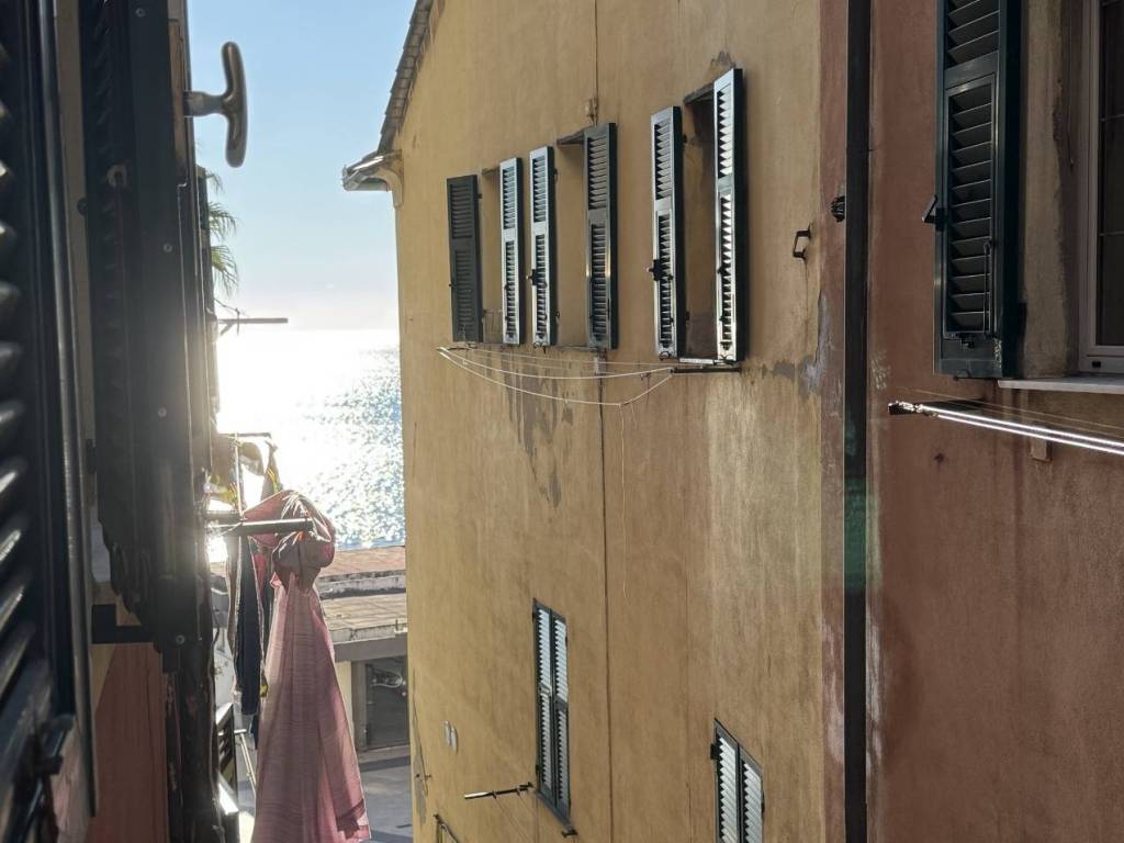 appartamento in vendita a Genova in zona Pegli