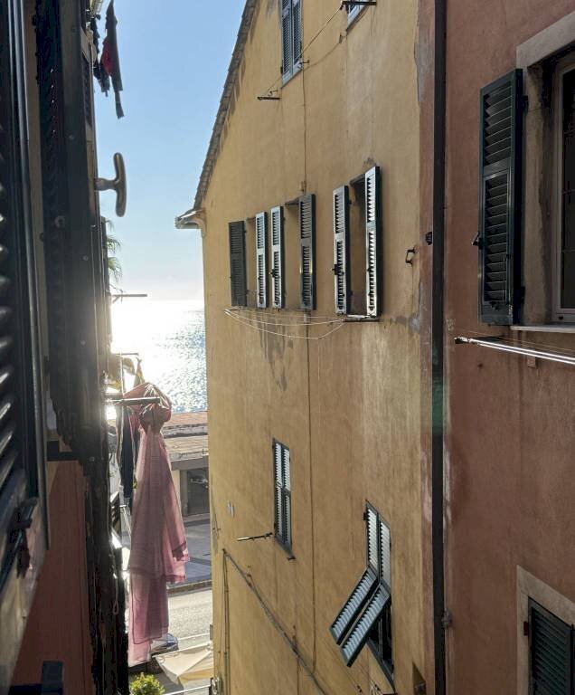 appartamento in vendita a Genova in zona Pegli