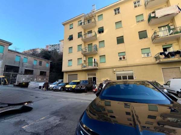 negozio in vendita a Genova in zona San Fruttuoso