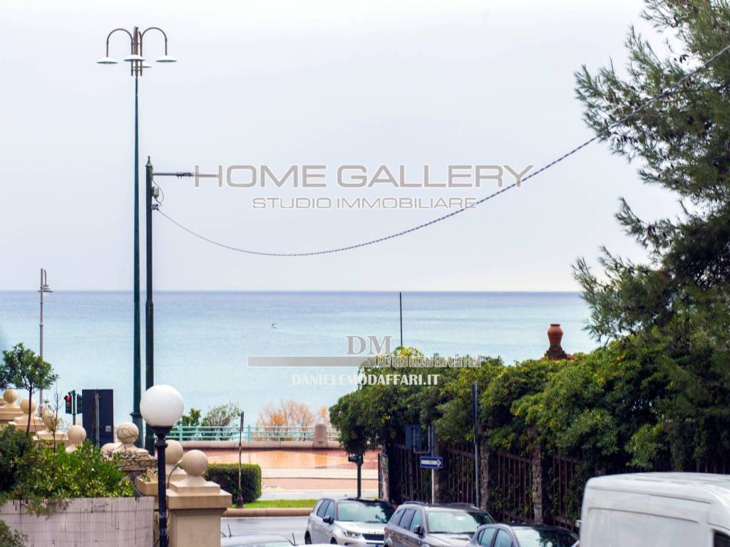 appartamento in vendita a Genova in zona Albaro