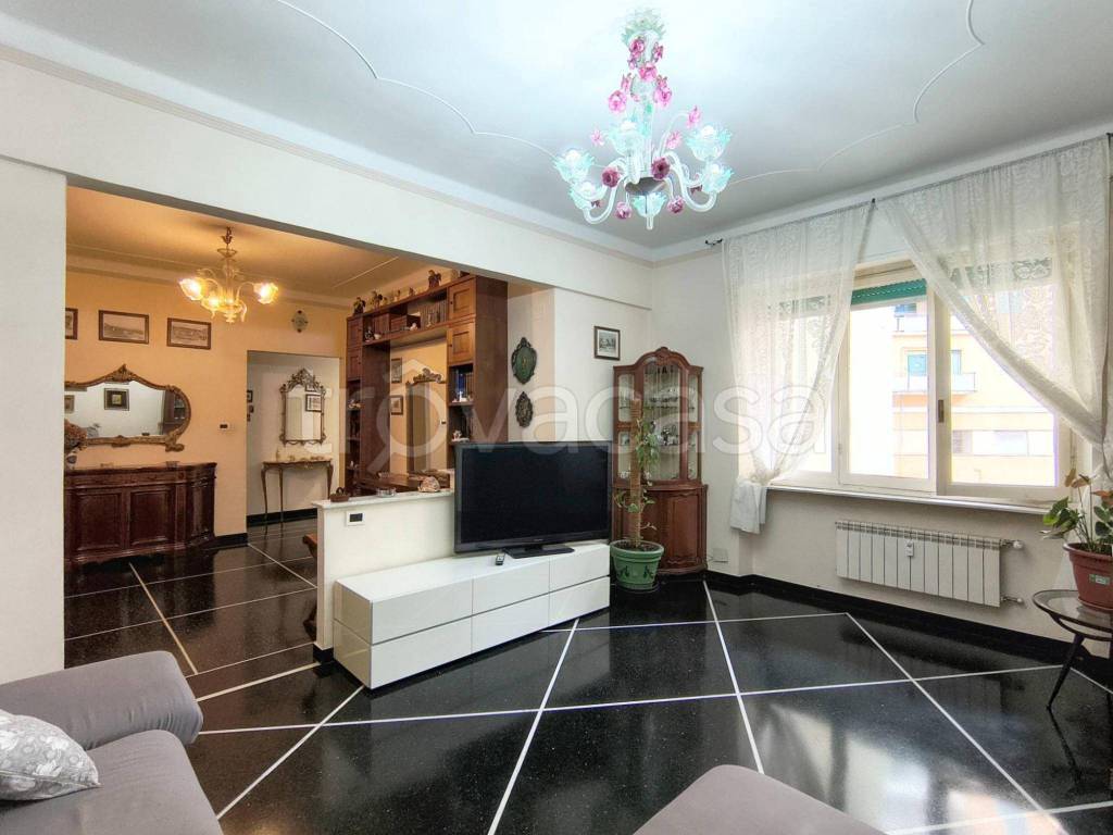 appartamento in vendita a Genova in zona Sampierdarena