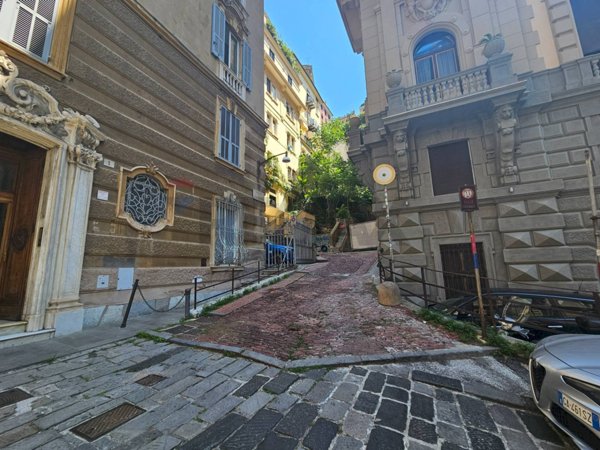 appartamento in vendita a Genova in zona Centro Storico