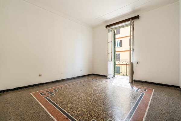 appartamento in vendita a Genova in zona Marassi