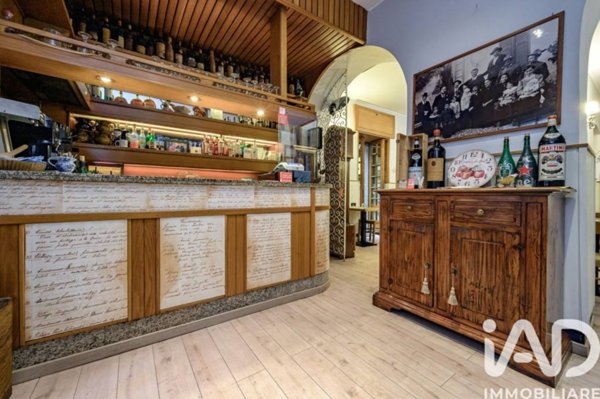 negozio in vendita a Genova in zona Foce