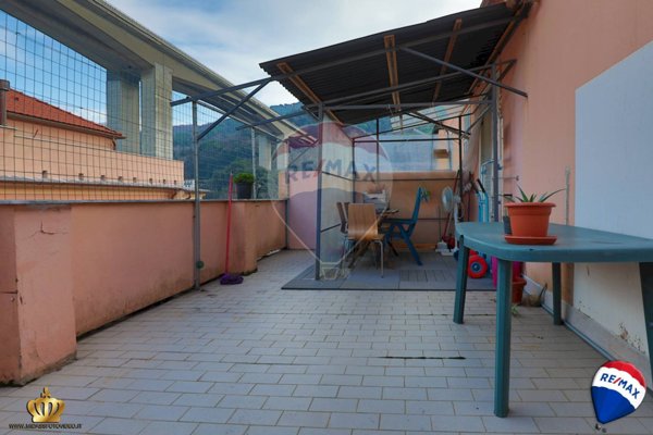 appartamento in vendita a Genova in zona Molassana