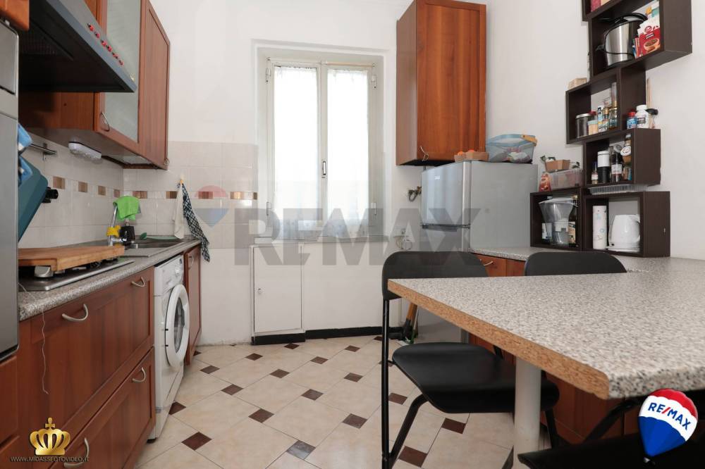 appartamento in vendita a Genova in zona Staglieno