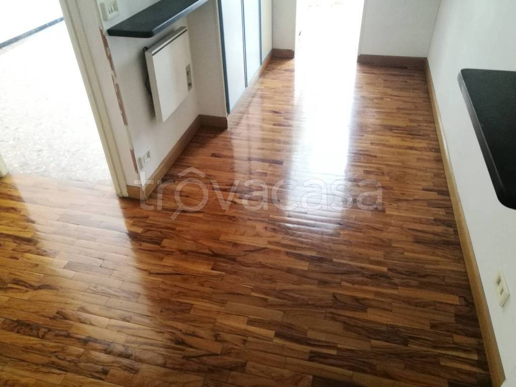 appartamento in vendita a Genova in zona Marassi