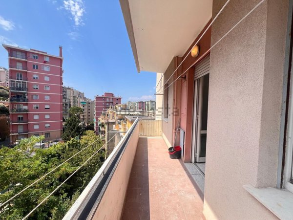 appartamento in vendita a Genova in zona Quezzi