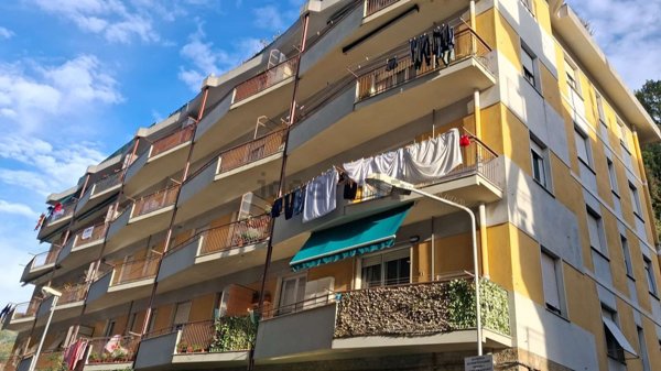 appartamento in vendita a Genova in zona Rivarolo