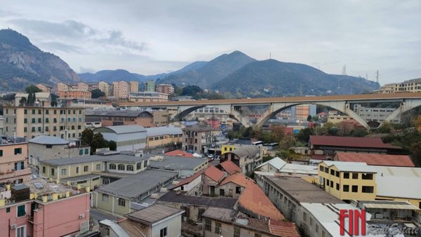 appartamento in vendita a Genova in zona Sestri Ponente