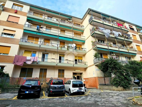 appartamento in vendita a Genova in zona Pegli