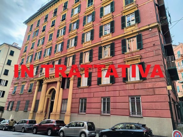 appartamento in vendita a Genova in zona Carignano