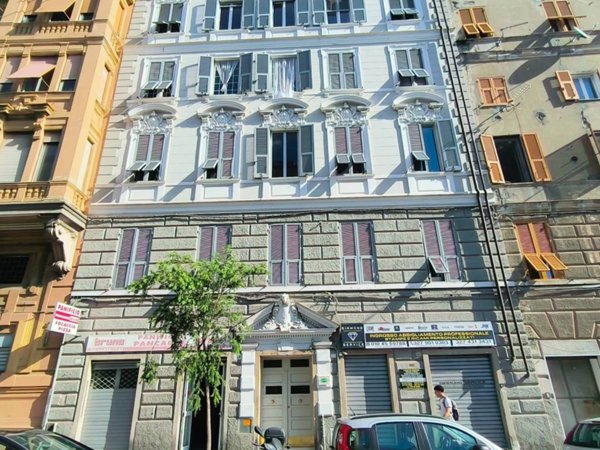 appartamento in vendita a Genova in zona Sampierdarena