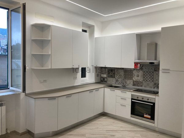 appartamento in vendita a Genova in zona Sestri Ponente