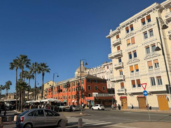 appartamento in vendita a Genova in zona Pegli