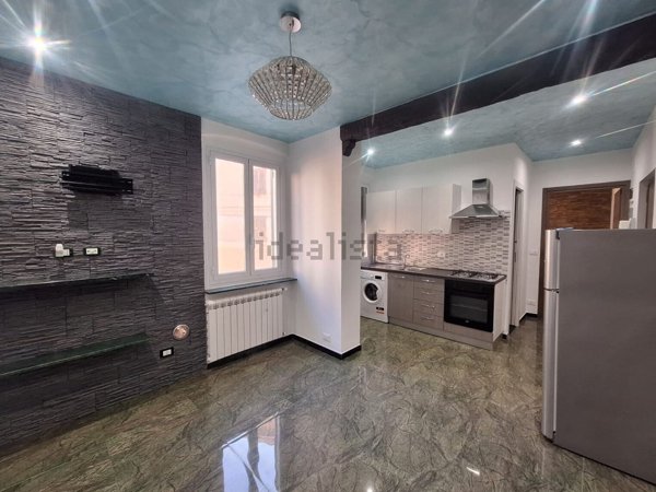 appartamento in vendita a Genova in zona Bolzaneto