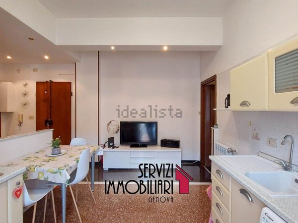 appartamento in vendita a Genova in zona Staglieno